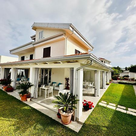 Invilla Bed&Breakfast - Quality Rooms Santa Maria di Castellabate Luaran gambar