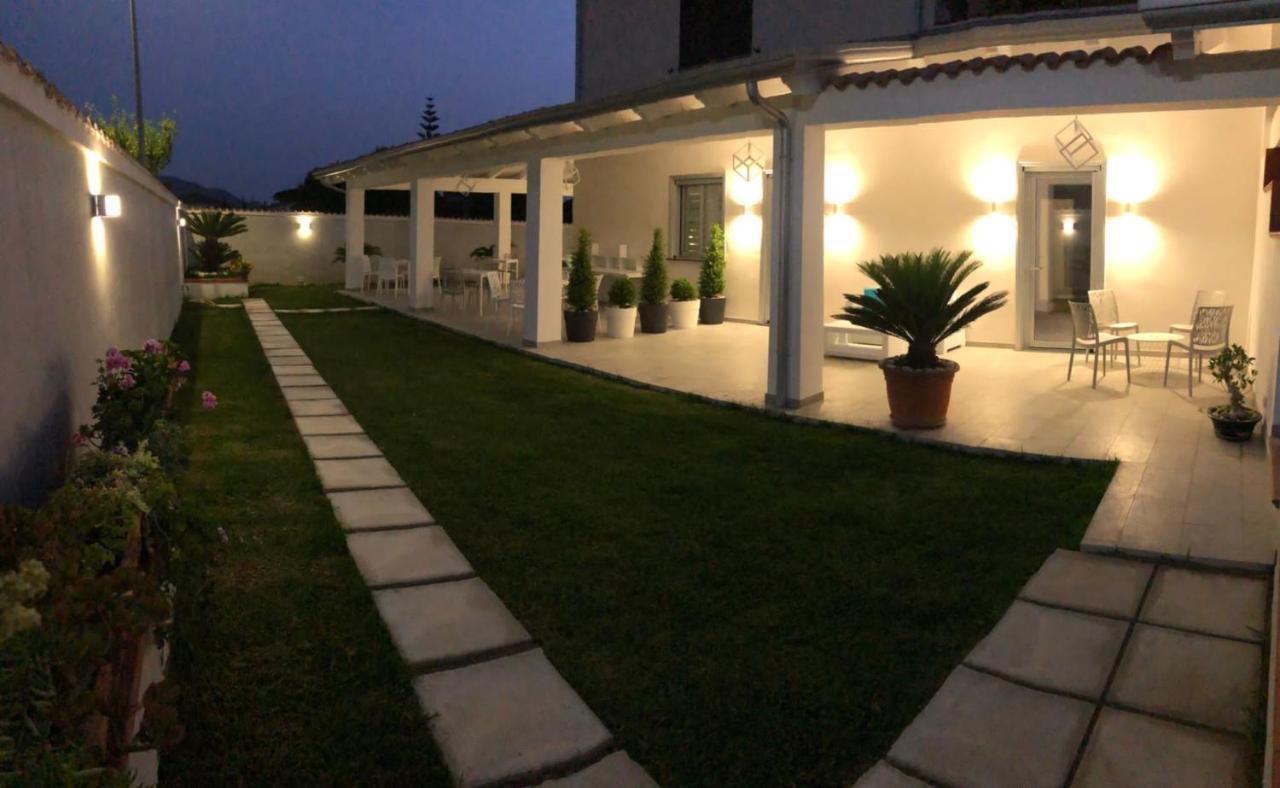 Invilla Bed&Breakfast - Quality Rooms Santa Maria di Castellabate Luaran gambar
